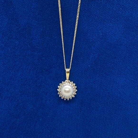 💛 14k Gold Vintage Pearl & Diamond Necklace - Picture 2 of 5